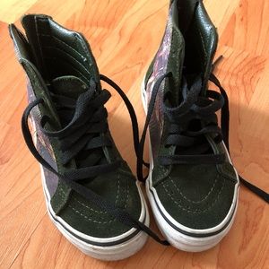 Vans kid’s shoe Size 11US